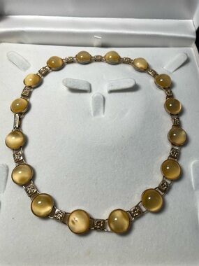 Vintage Golden Yellow Cabochon Link Necklace